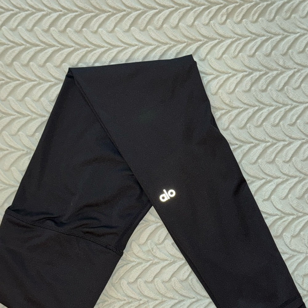 ALO Yoga Midnight Black Leggings